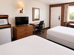 Days Inn by Wyndham Lake Point