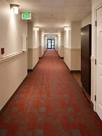 Days Inn by Wyndham Lake Point