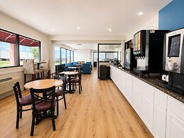 Days Inn by Wyndham Lake Point