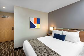 Microtel Inn & Suites by Wyndham Farmington