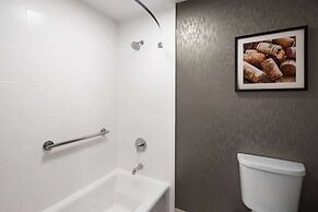 La Quinta Inn & Suites by Wyndham Yakima Downtown