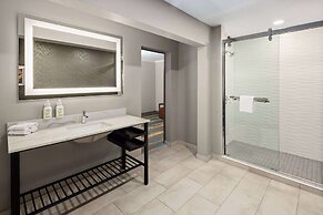 La Quinta Inn & Suites by Wyndham Yakima Downtown