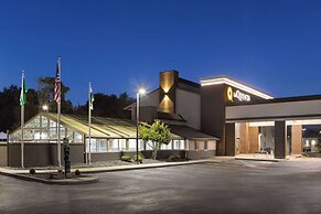 La Quinta Inn & Suites by Wyndham Yakima Downtown