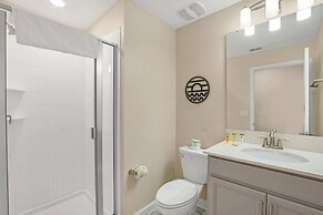 Lake View and Mickey Room! Stunning Home! #5sl851