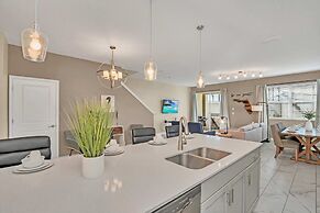 Lake View and Mickey Room! Stunning Home! #5sl851