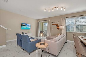 Lake View and Mickey Room! Stunning Home! #5sl851