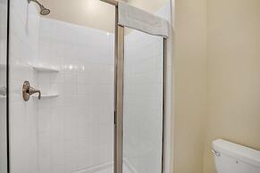 Lake View and Mickey Room! Stunning Home! #5sl851