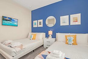 Lake View and Mickey Room! Stunning Home! #5sl851