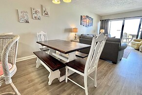 Tropical Winds 303 2 Bedroom Condo by RedAwning