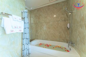 Vietnam Taste Hotel Quy Nhon - Beachfront