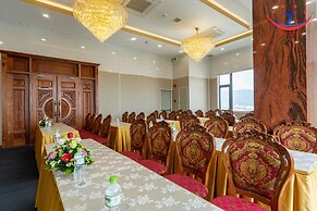 Vietnam Taste Hotel Quy Nhon - Beachfront