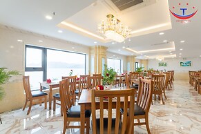 Vietnam Taste Hotel Quy Nhon - Beachfront