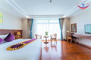 Vietnam Taste Hotel Quy Nhon - Beachfront