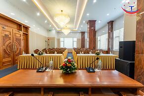 Vietnam Taste Hotel Quy Nhon - Beachfront