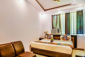 Goroomgo Rajput Charbagh Lucknow