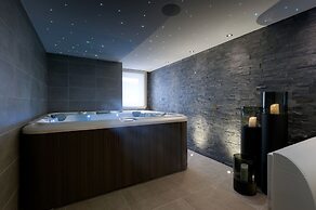 Le C by Alpine Resorts