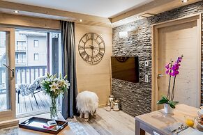 Mammoth Lodge by Alpine Resorts