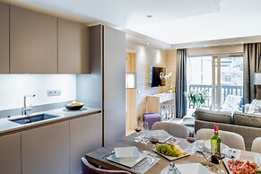 Mammoth Lodge by Alpine Resorts