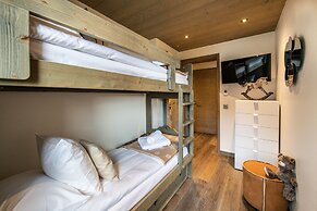 Mammoth Lodge by Alpine Resorts