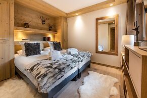 Mammoth Lodge by Alpine Resorts