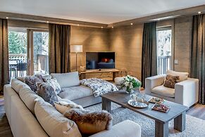 Mammoth Lodge by Alpine Resorts