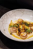 Mammoth Lodge by Alpine Resorts