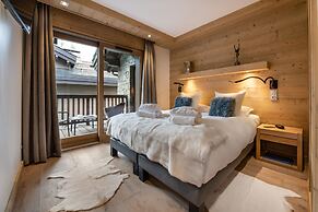 Mammoth Lodge by Alpine Resorts