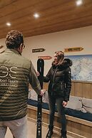 Mammoth Lodge by Alpine Resorts