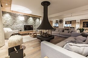Whistler Lodge by Alpine Resorts