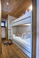 Whistler Lodge by Alpine Resorts