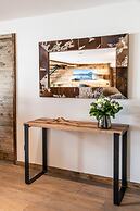 Whistler Lodge by Alpine Resorts