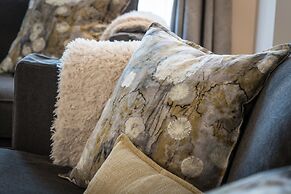 Whistler Lodge by Alpine Resorts