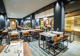 Whistler Lodge by Alpine Resorts