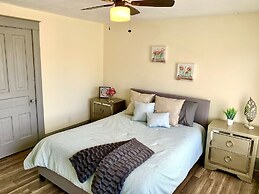 The Blackjack Duplex - Private Yard & Parking, Near Falls & Casino by 