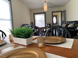 The Blackjack Duplex - Private Yard & Parking, Near Falls & Casino by 