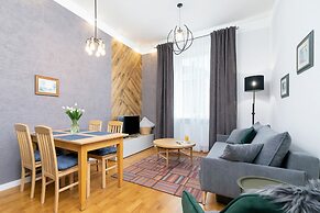 Apartment Chodkiewicza by Renters