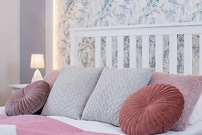 Apartment Chodkiewicza by Renters