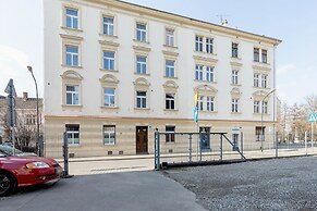 Apartment Chodkiewicza by Renters