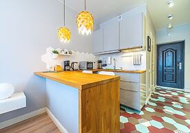 Studio Apartment near Elagin Island