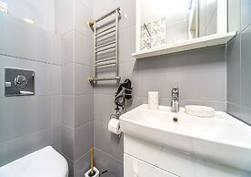 Studio Apartment near Elagin Island