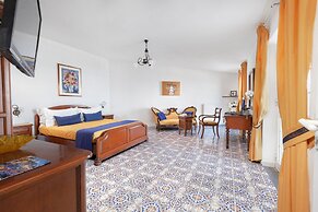 Villa Luisa play& pool