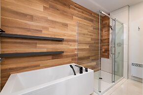 Les Caches de la Grande Pointe