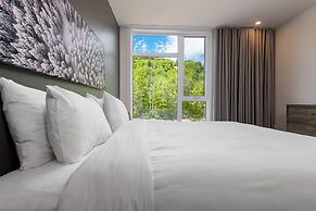 Les Caches de la Grande Pointe