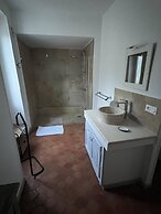 La Figuiere Fontaine de Vaucluse