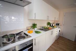 Stayzo Stylish Accommodation in Southampton 10