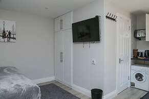Stayzo Crofton Park - Central London Studio