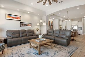 Views Over Coral Canyon by RedAwning