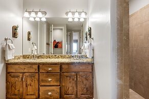 Views Over Coral Canyon by RedAwning