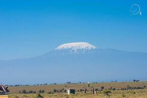 Amanya Camp 1 Double -bed Tiger in Amboseli