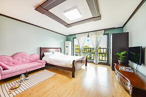 Ganghwa Pastel Pension